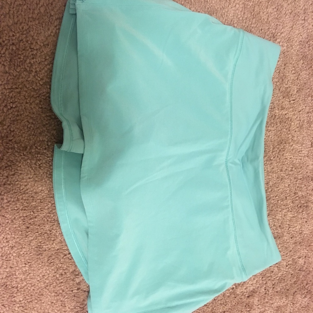 NWOT Lululemon Play Off the Pleats skirt